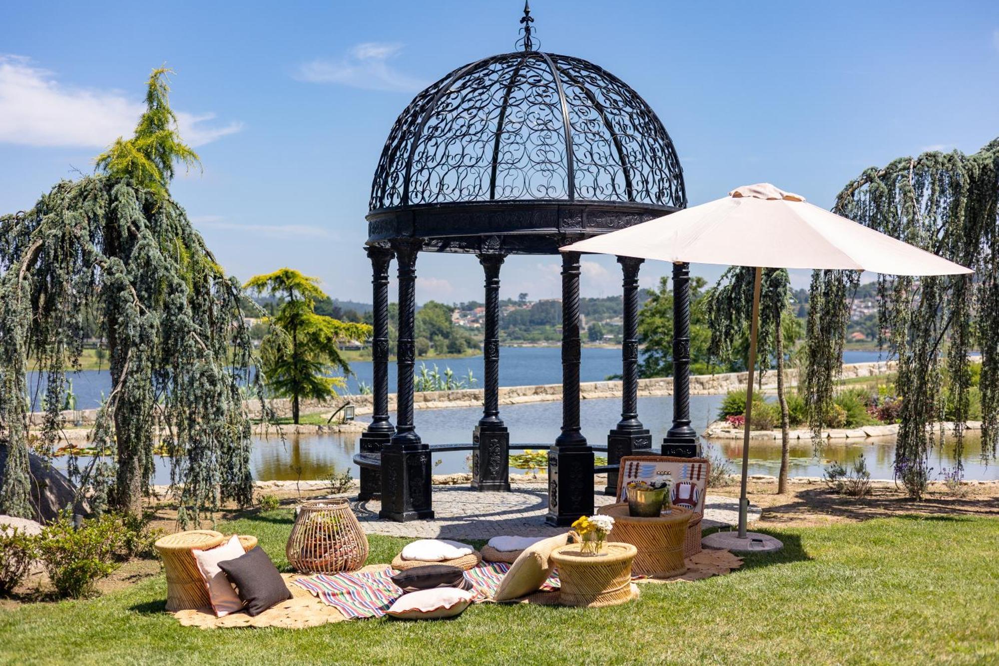 Vinha Boutique Hotel - The Leading Hotels Of The World Vila Nova de Gaia Exterior foto The Lake at the San Francisco Botanical Garden